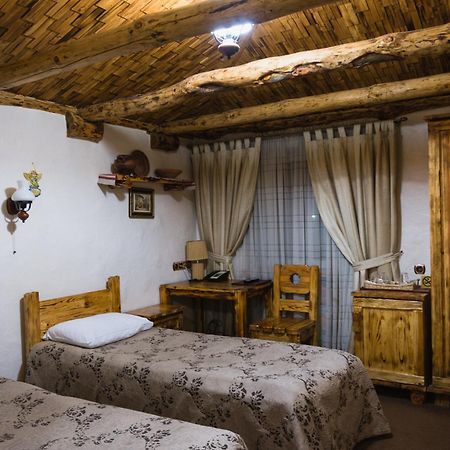 Pidkova Hotel Rivne Bagian luar foto