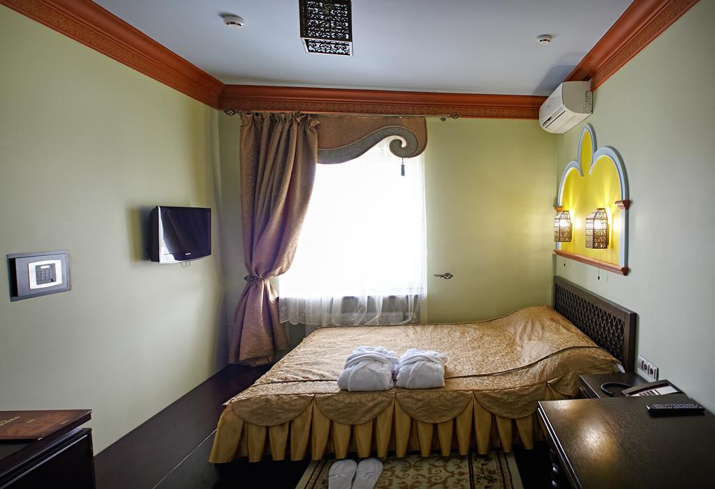 Pidkova Hotel Rivne Ruang foto
