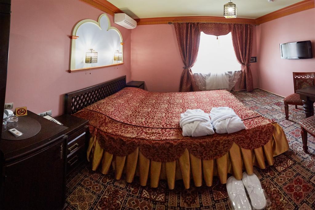 Pidkova Hotel Rivne Ruang foto