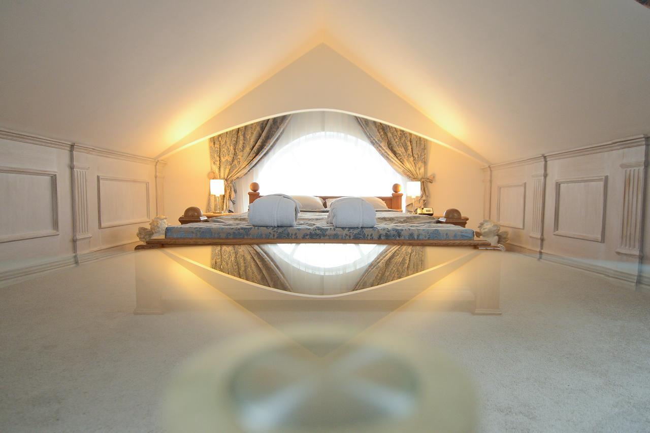 Pidkova Hotel Rivne Bagian luar foto